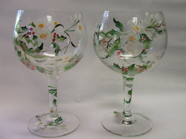 gin cocktail christmas glass