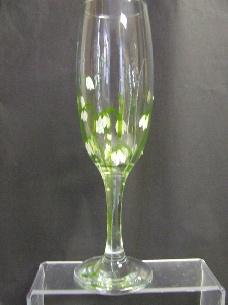 snowdrop wine glass